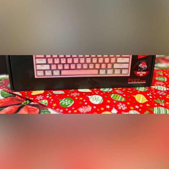 Redragon K617 Fizz Gaming Mechanical Keyboard 60% Compact Wired RGB Backlit. NEW - Picture 4 of 6